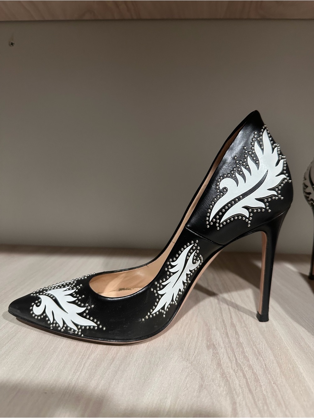 Gianvitto Rossi Black and White Pointed Toe Women's Pumps - Studded Detail - Picture 2 of 6